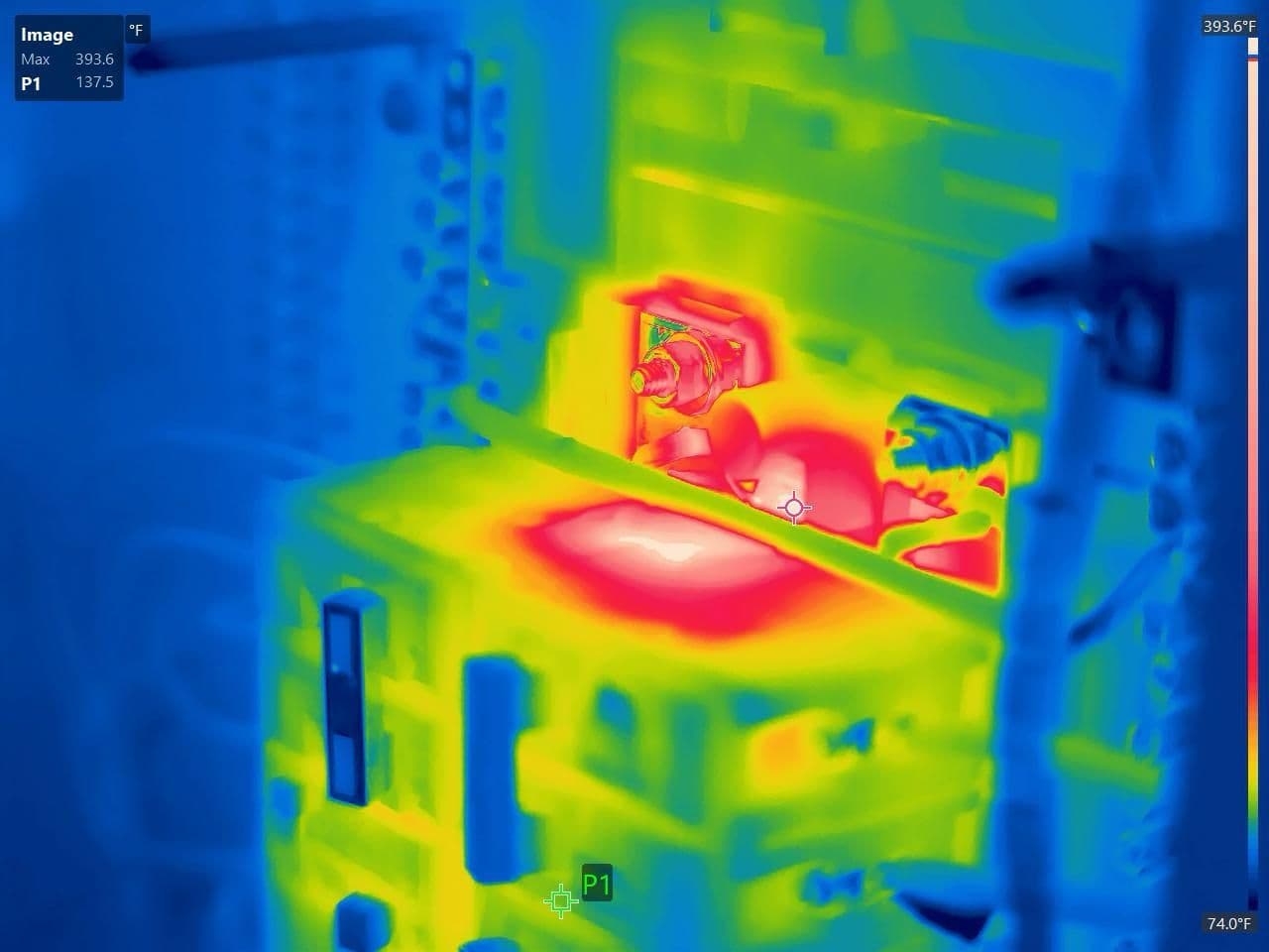 Thermal image: Critical overload at an apartment building house panel