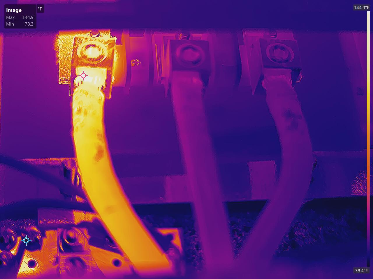 Thermal image: Loose connection on a hotel laundry distribution feeder