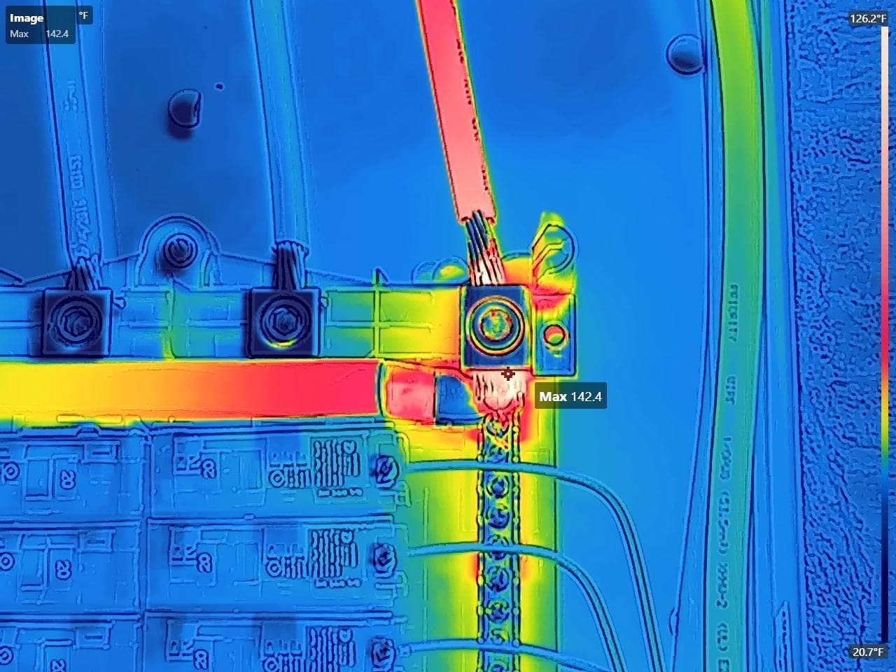 Thermal image: Loose neutral connection at a house panel
